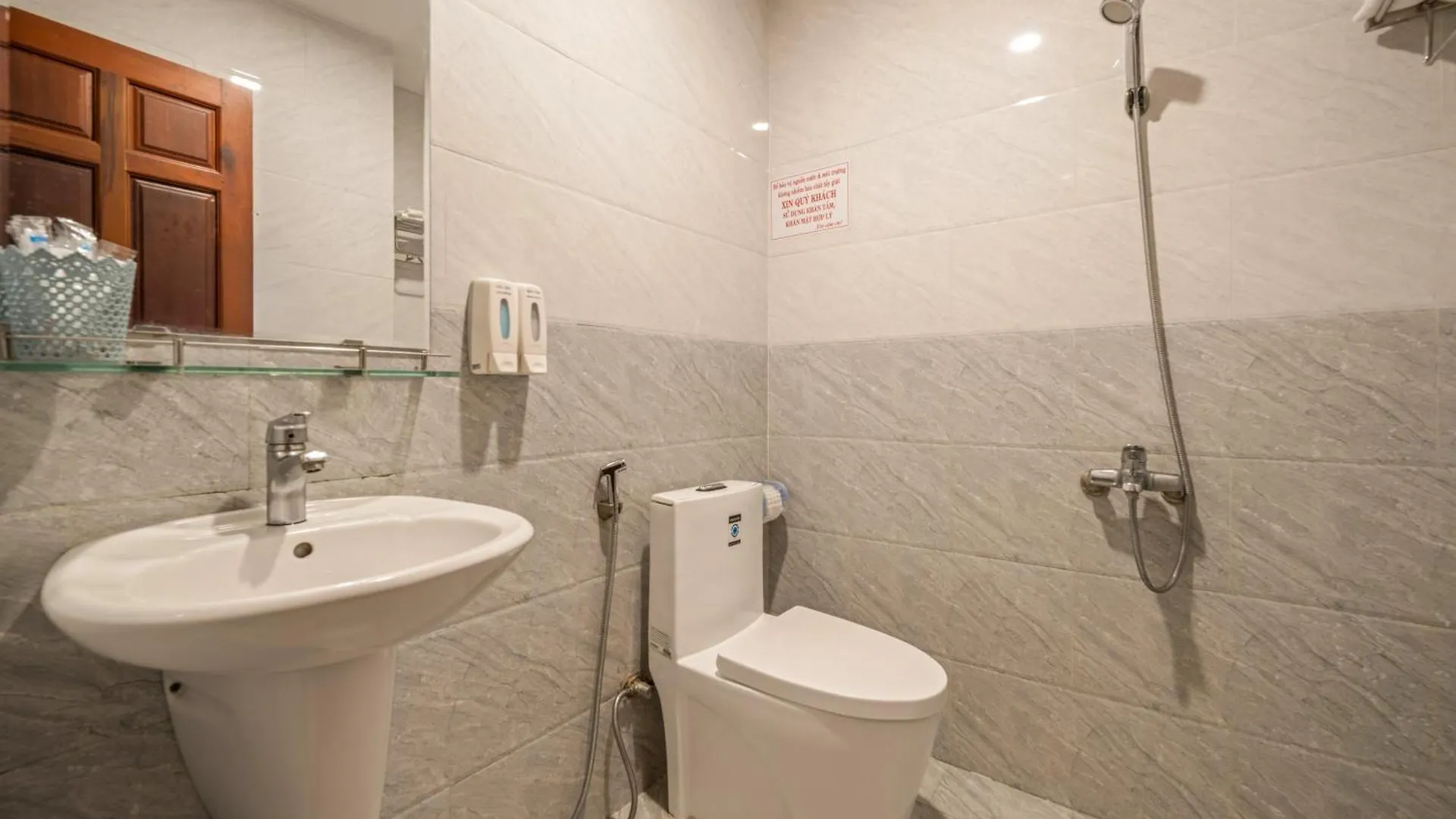 Hung Thu Hotel Da Nang